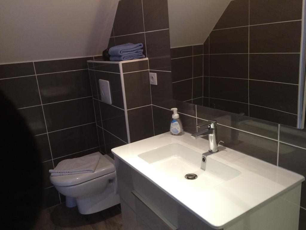 Hotel Le Trymen à Saint-Guénolé Extérieur photo